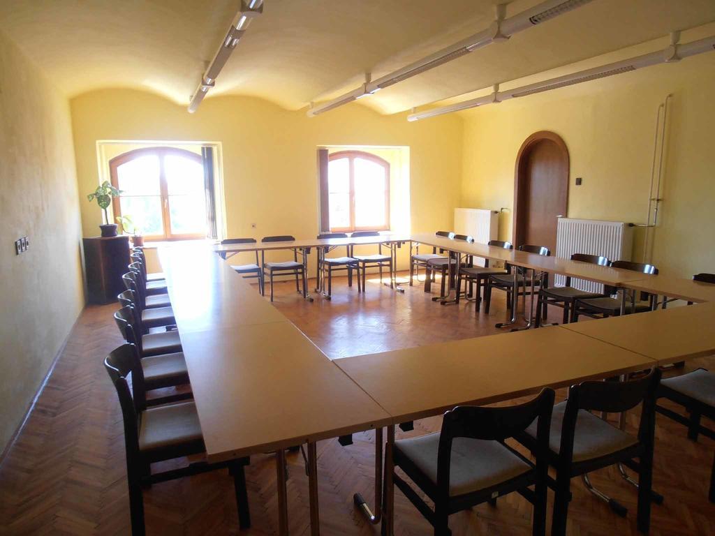 Hostel Martineum Felnottkepzo Akademia